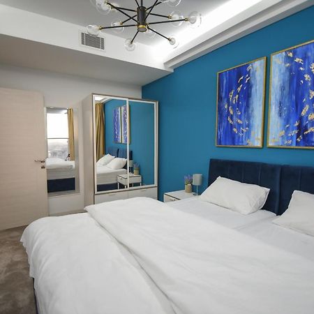 Sky Deluxe Lägenhet Skopje Exteriör bild