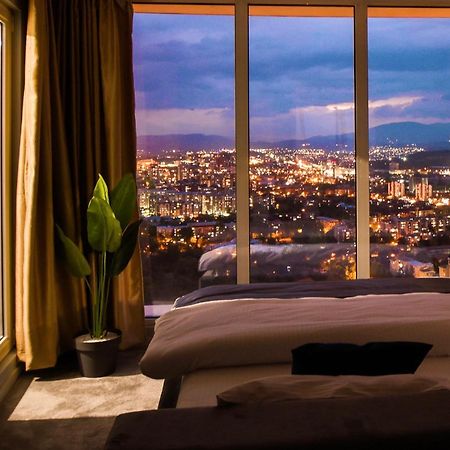Sky Deluxe Lägenhet Skopje Exteriör bild
