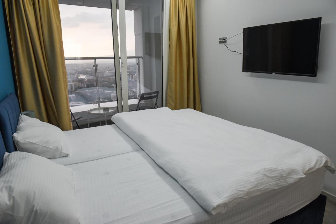 Sky Deluxe Lägenhet Skopje Exteriör bild
