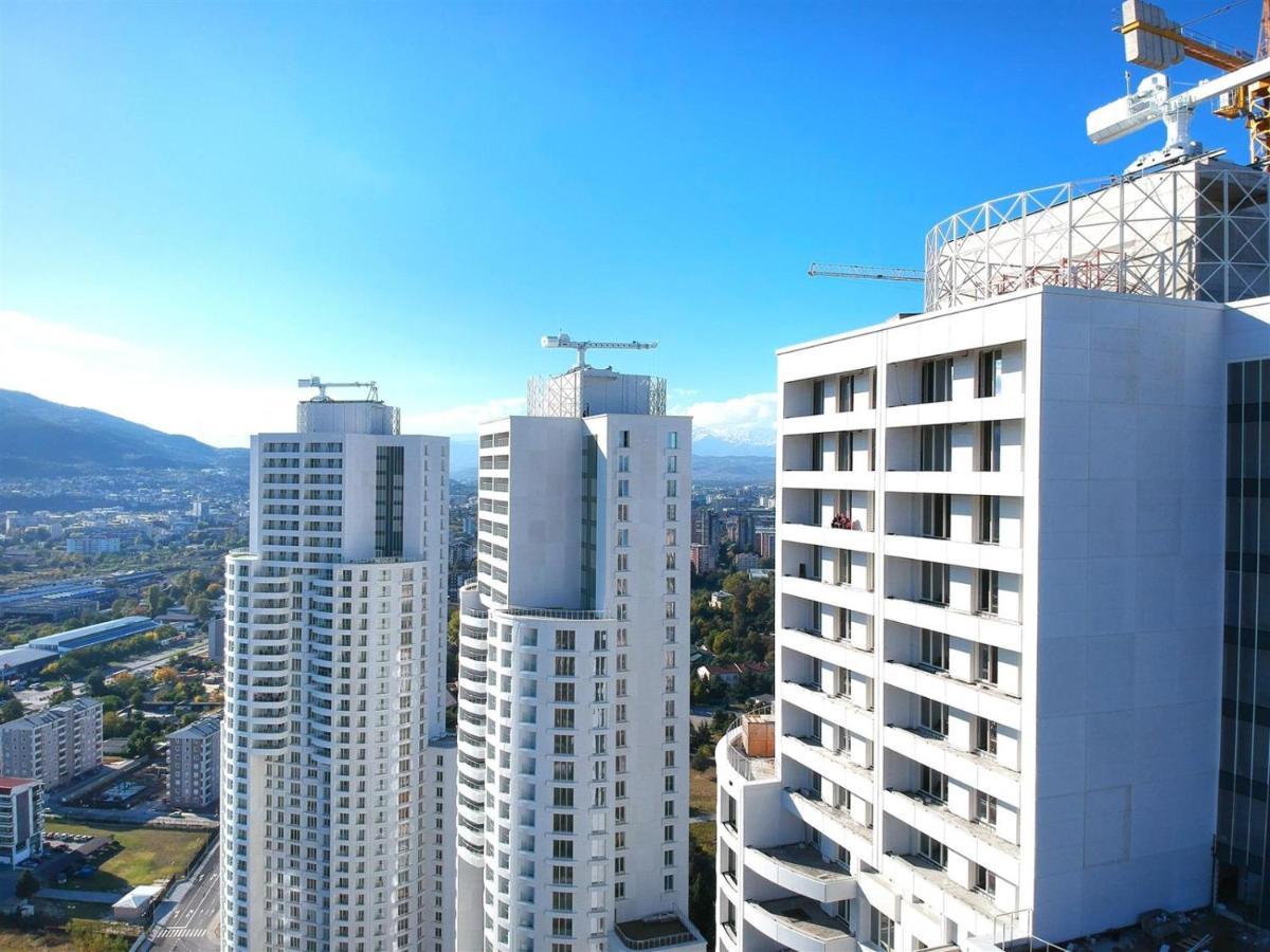 Sky Deluxe Lägenhet Skopje Exteriör bild